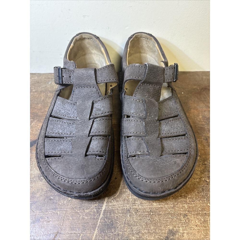 Birkenstock Madeira EU 41Closed Toe Fisherman Sandals Nubuck Leather Brown